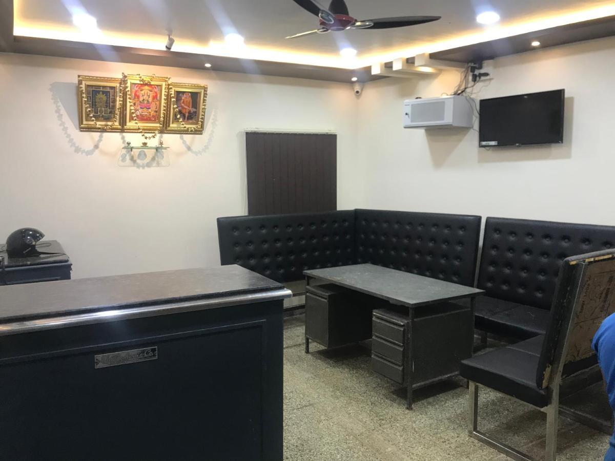 Shri Vasant Lodge Hubballi-Dharwar Zewnętrze zdjęcie