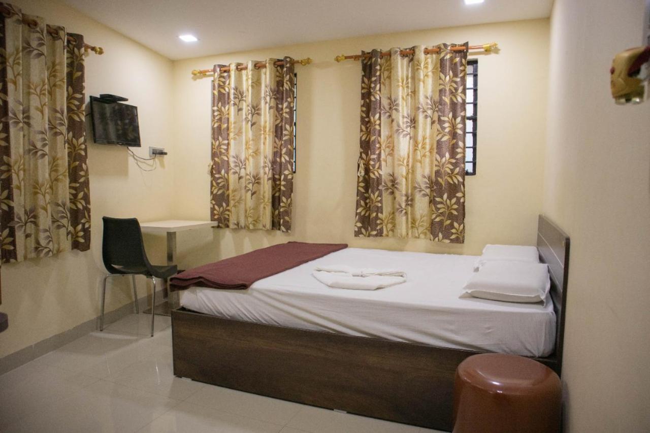 Shri Vasant Lodge Hubballi-Dharwar Zewnętrze zdjęcie