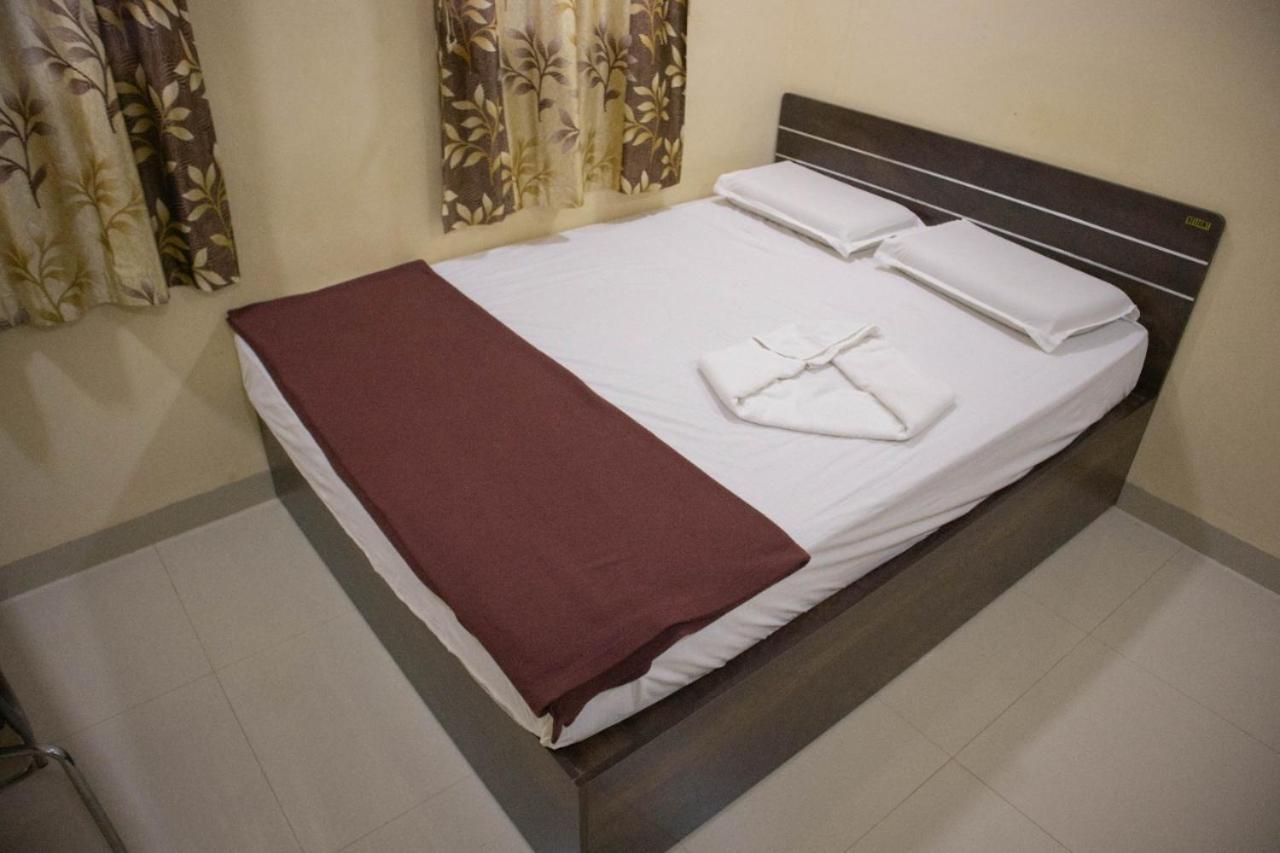 Shri Vasant Lodge Hubballi-Dharwar Zewnętrze zdjęcie